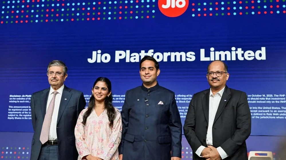 Source: https://www.thehindubusinessline.com/markets/stock-markets/rils-stock-climbs-2-as-jio-platforms-ipo-achieves-full-subscription-in-just-100-minutes/article71606570.ece