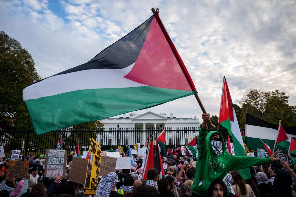 Israeli Hostages' Lawsuit Against News Outlet That Paid Hamas Terrorist Will Head to Trial, Judge Rules