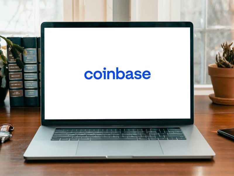 Coinbase Earnings Hurt by Low Volume But Trump Could be Wild Card, Analysts Say