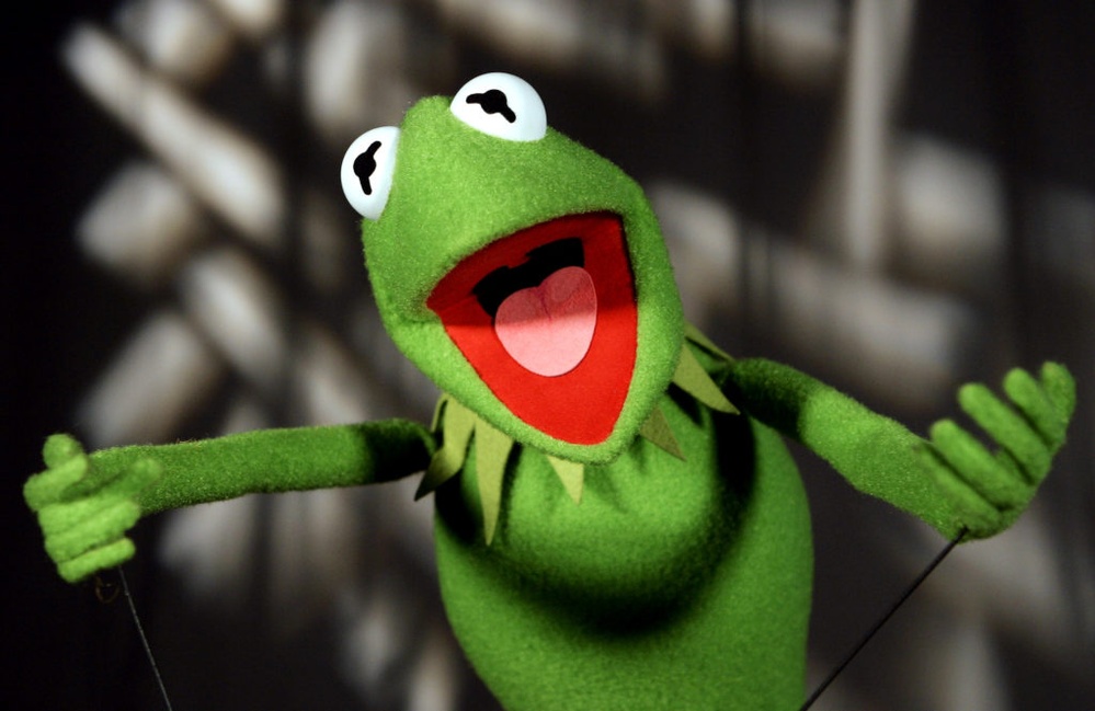 WATCH LIVE: Kermit the Frog delivers commencement speech at University of Maryland