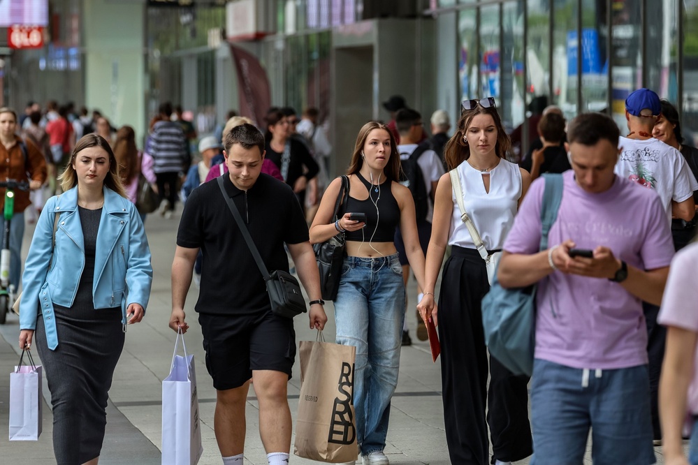 Poland's soaring economy sets stage for tight presidential race as US, EU watch closely