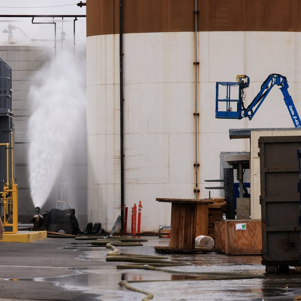 Source: https://www.nytimes.com/2026/05/23/us/garden-grove-chemical-tank-orange-county.html