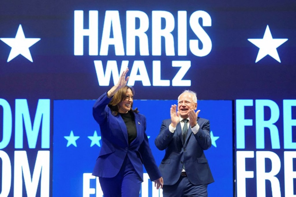 Harris defends shifting positions on fracking and decriminalizing illegal border crossings