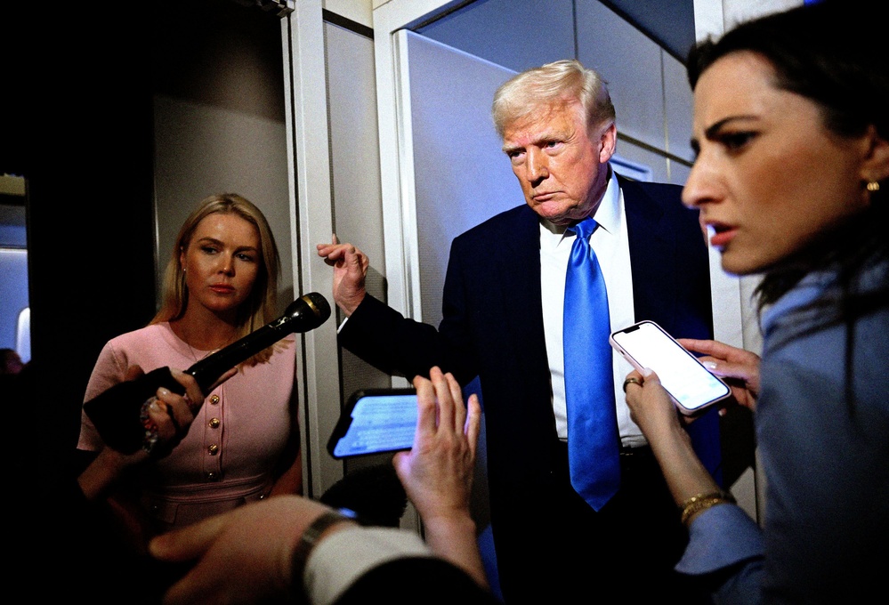 Despite MAGA Media's Teacher's Pet Status, It's the Old Guard Churning Out Trump Scoops
