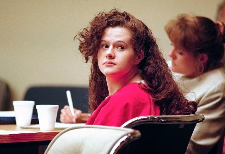 Tennessee's execution of Christa Pike failed after two lethal drug doses; she survived, was hospitalized, and Gov. Lee halted executions pending review Balanced News