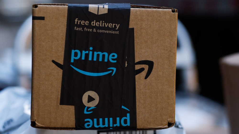 Amazon is selling a $58 gaming USB microphone for $29, and shoppers say it has 'crisp audio' and 'excellent noise cancellation'