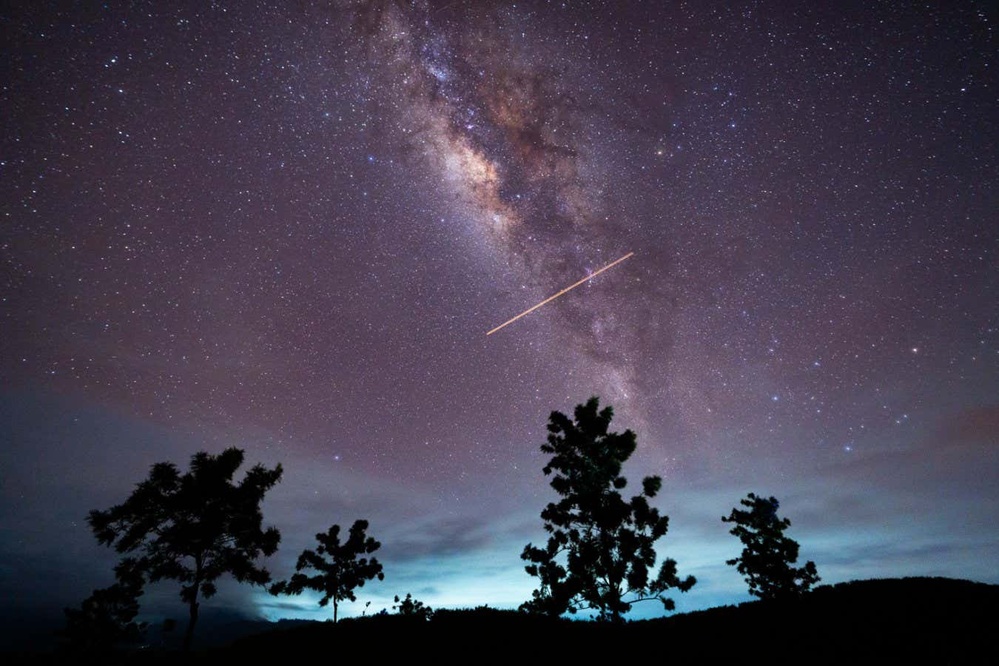 How to spot the 2025 Lyrids and Eta Aquarids meteor showers