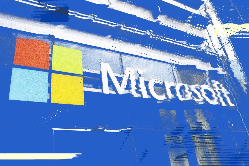 Huge Microsoft Outage Linked to CrowdStrike Takes Down Computers Around the World