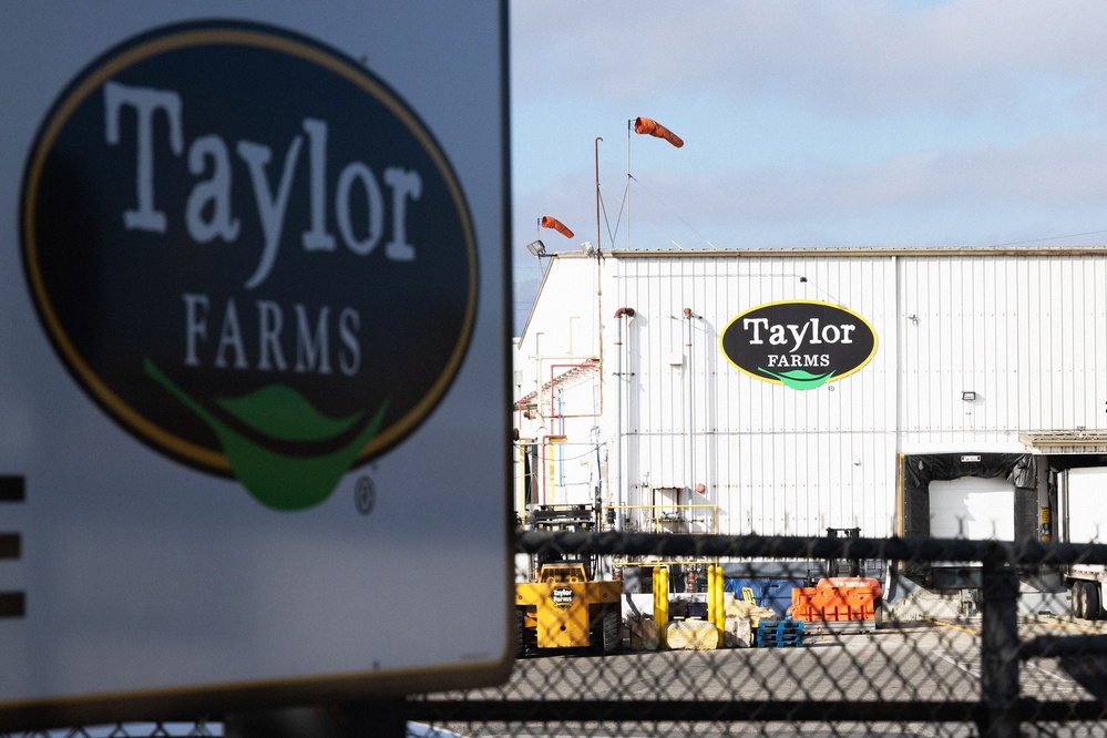 No confirmed lettuce-positive test exists; epidemiology still supports the recall