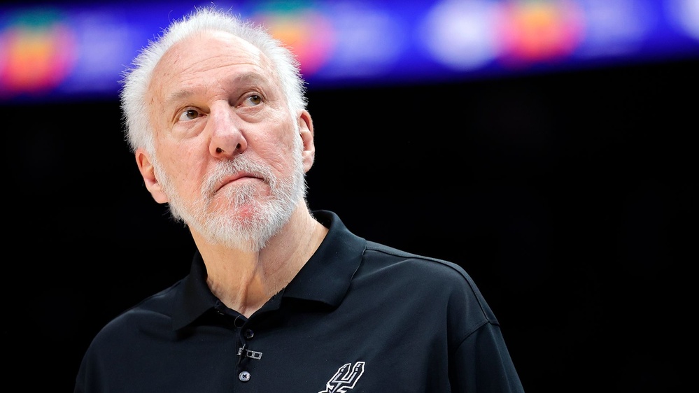 Popovich makes transition official, steps aside as San Antonio head coach