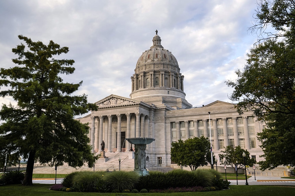 Supreme Court blocks Trump-backed Missouri congressional map for third time, ordering 2022 districts for November midterms amid referendum fight