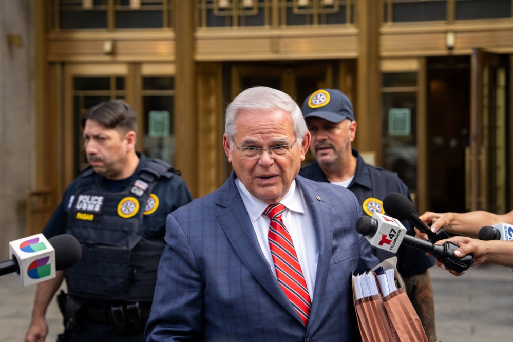 Jury in Sen. Menendez's corruption trial ends first day of deliberations without a verdict