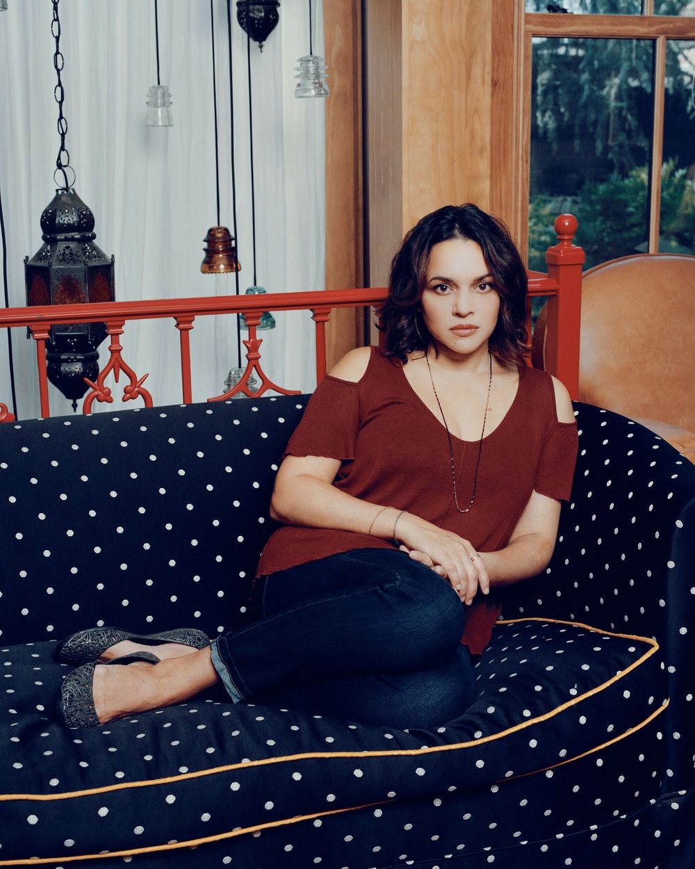 Norah Jones Talks About Her 9 Albums, 2 Kids, and 11 Billion Streams
