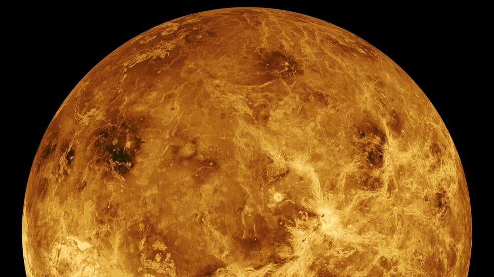 Did Venus ever have oceans to support life, or was it 'born hot'?