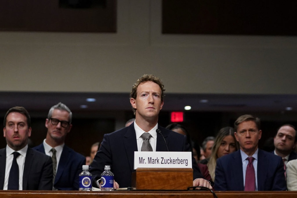 Zuckerberg says the White House pressured Facebook to 'censor' some COVID-19 content during the pandemic