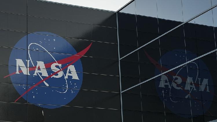 Trump 2026 space budget would cancel NASA rocket, lunar station