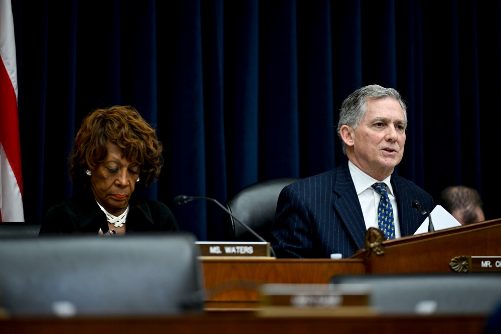 House committee advances bank supervisory measures