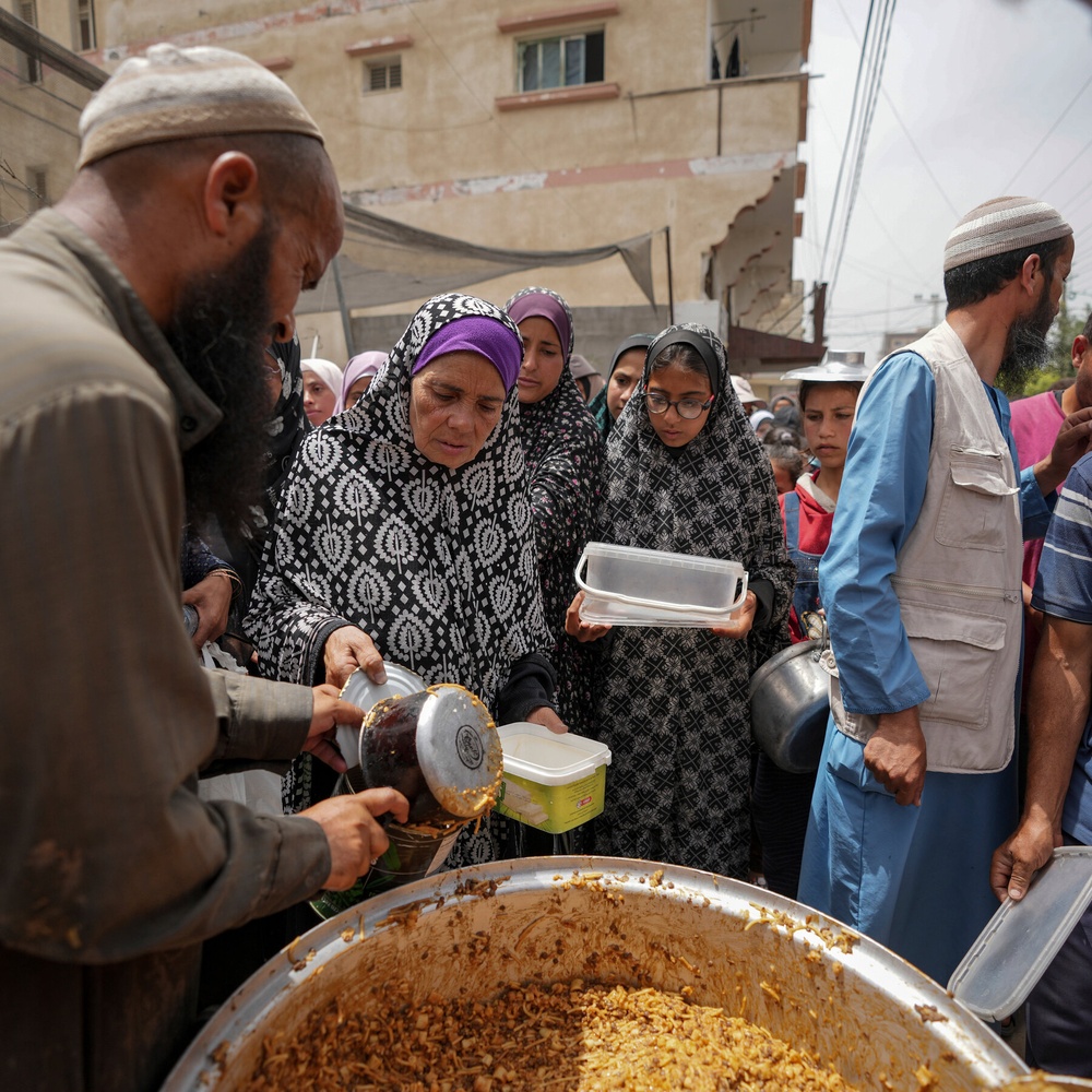 Israel and Egypt Spar, Squeezing Gaza Aid Routes