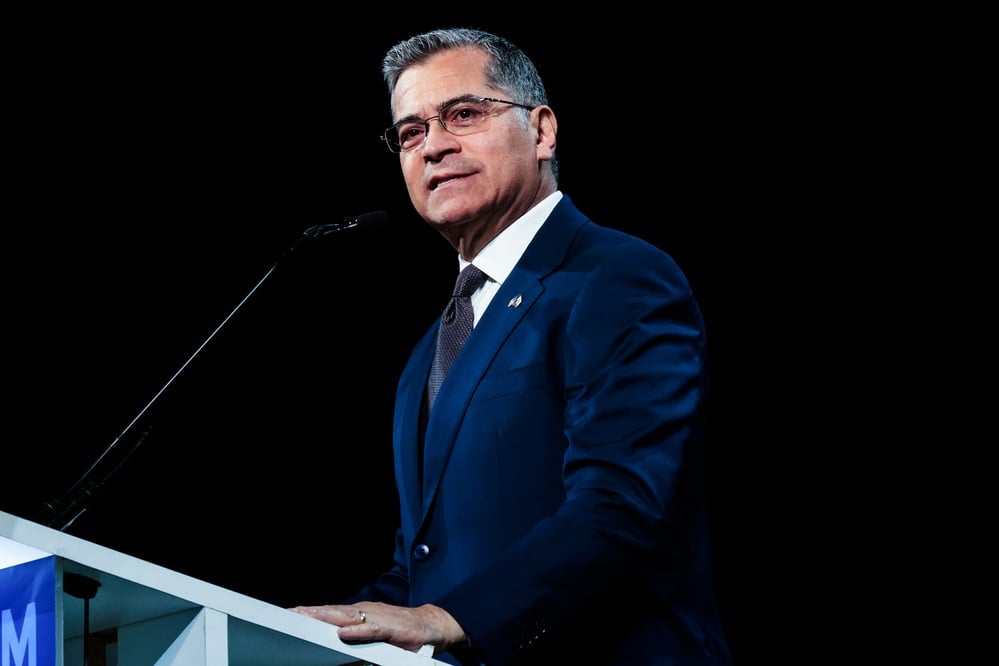 Becerra advanced to California’s November governor general election