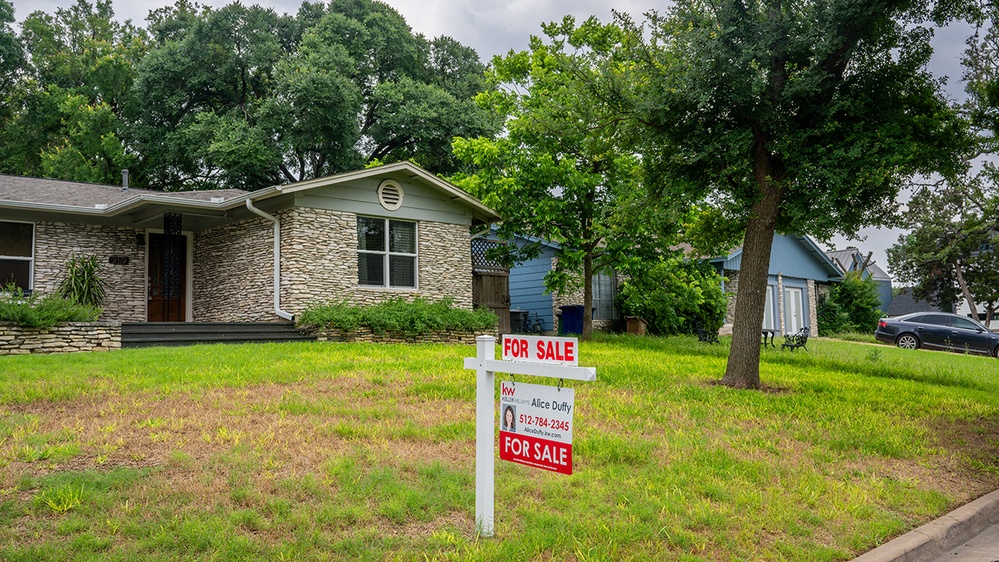 Housing affordability at lowest since 2007 due to high mortgage rates