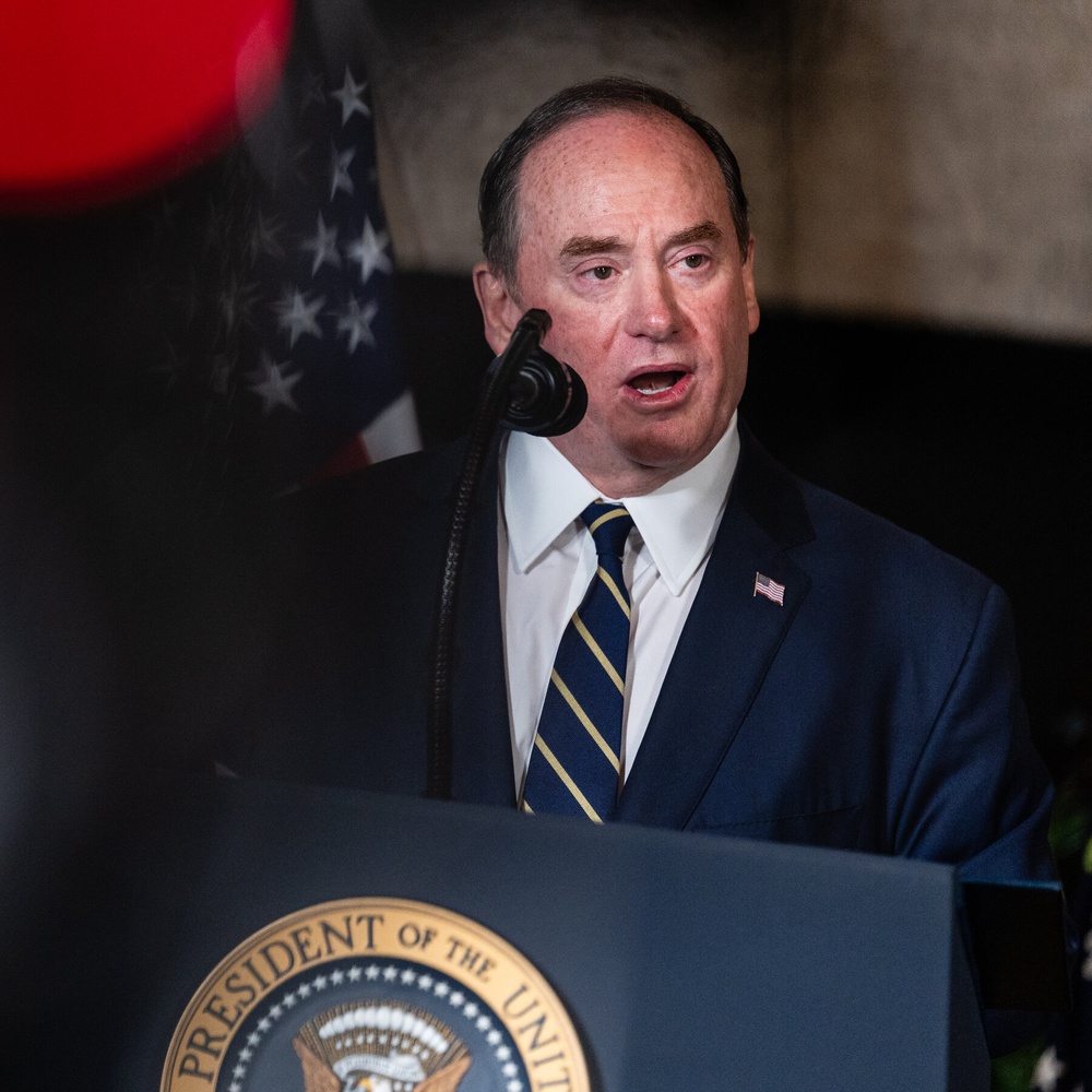 Phelan leaves; Cao named acting Navy secretary amid Iran blockade