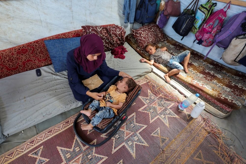 Gaza begins polio vaccination campaign amid ongoing conflict