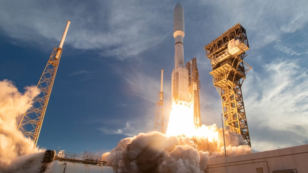 Amazon launched first Kuiper satellites, challenging SpaceX's Starlink