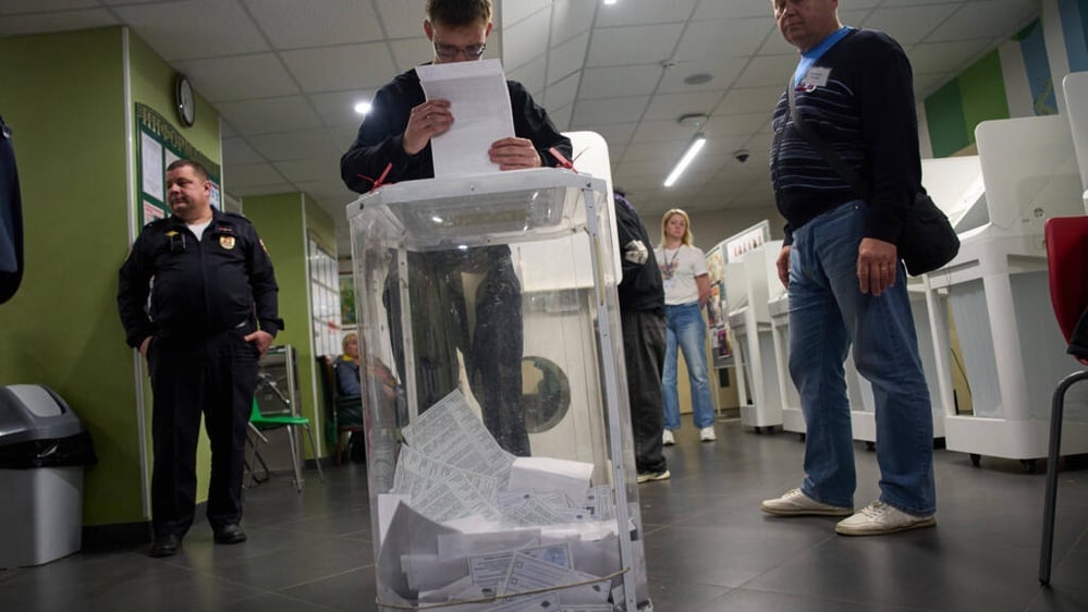 United Russia claims record 355-seat Duma supermajority in wartime vote barring anti-war Yabloko; largest Ukrainian drone strike hits Moscow during final-day voting