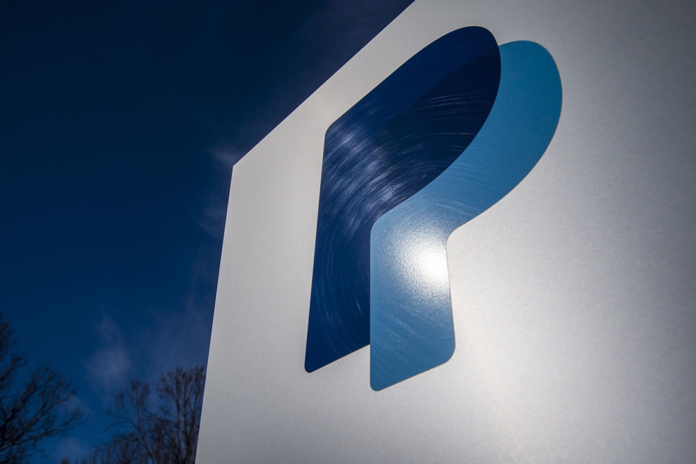 PayPal plans Apple Pay rival in Germany