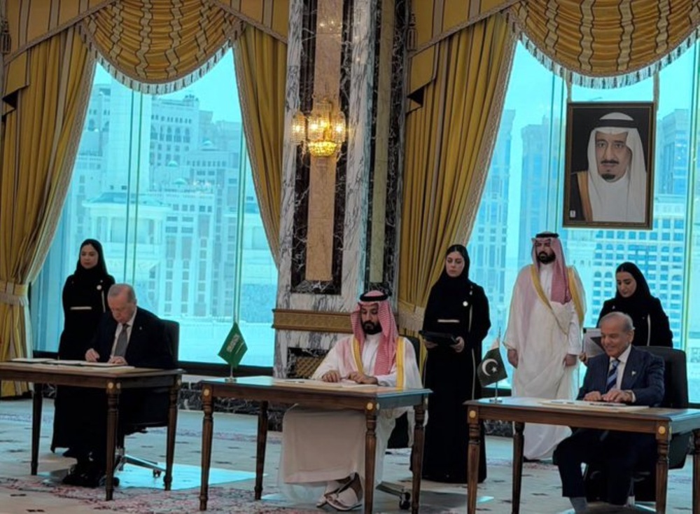Turkey, Pakistan, Saudi Arabia to hold talks after Houthi attacks
