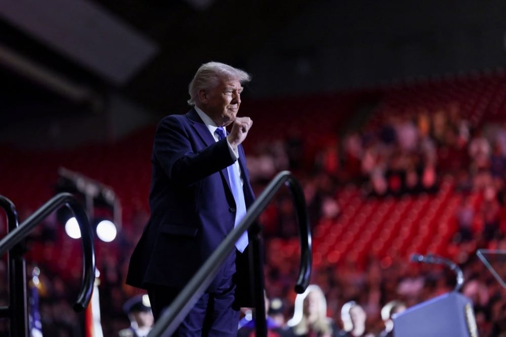 Trump's 2026 budget boosts defense, cuts social programs