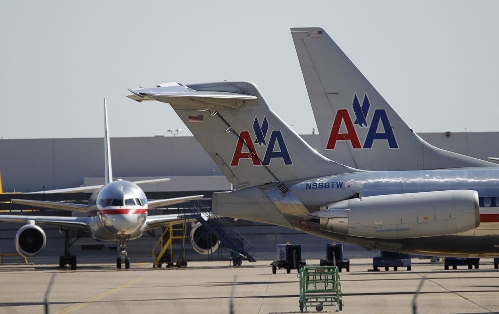 American Airlines passengers duct tape man who allegedly tried to open cabin door mid-flight: reports