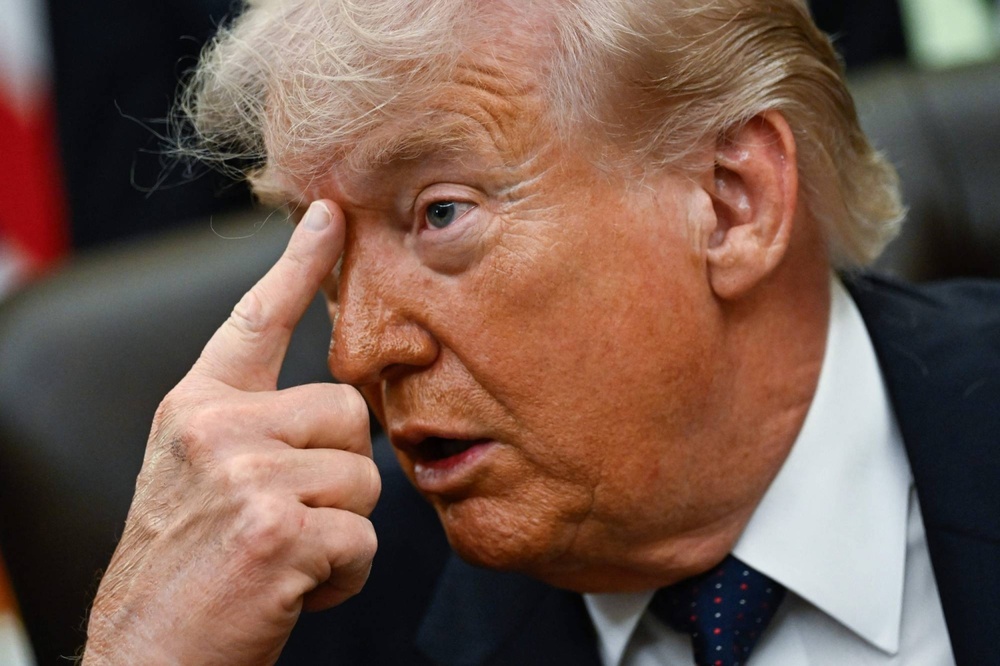 Source: https://www.japantimes.co.jp/news/2026/05/23/world/trump-leave-us-green-cards-immigration/