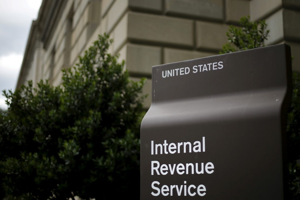 IRS improved taxpayer services but slow to resolve identity theft, independent watchdog says