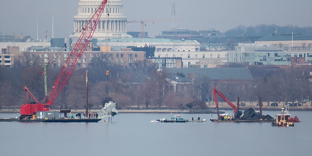 U.S. air traffic control issues lead to fatal crashes