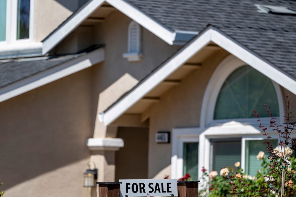 Mortgage rates decline while housing prices continue to climb