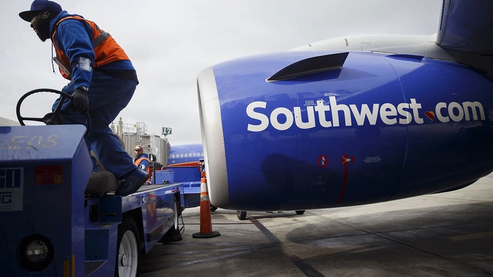 Southwest Airlines faces leadership conflicts and operational challenges amid theft scandal.