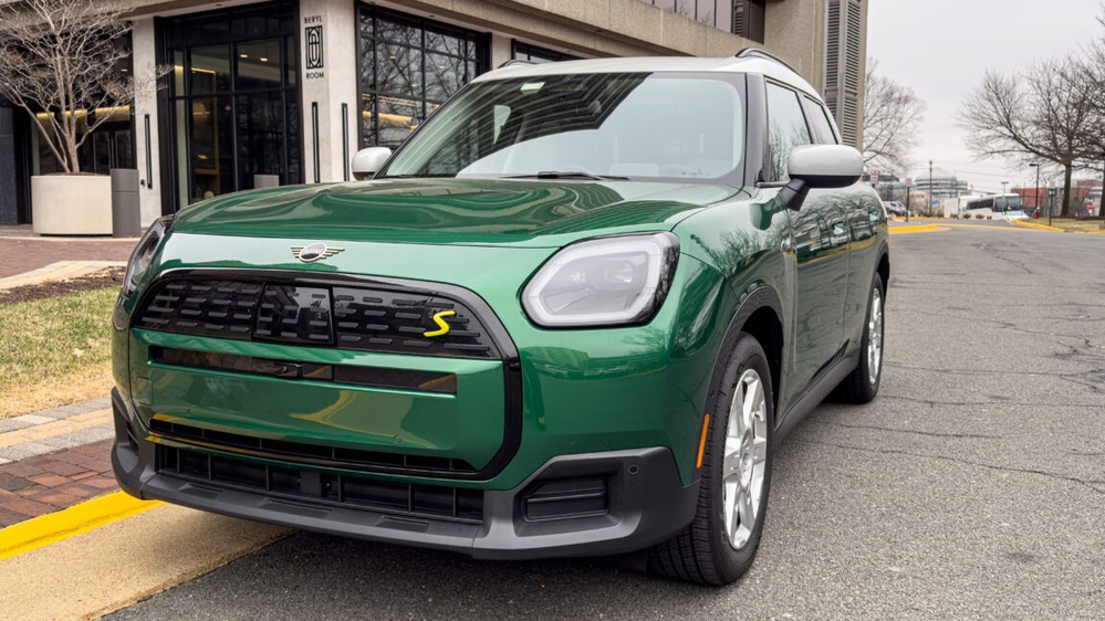 The 2025 Mini Countryman SE: Whimsy doesn't make up for annoying