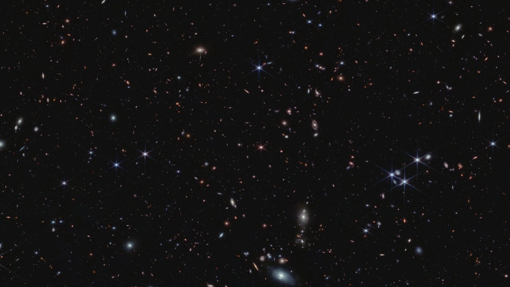 Not 'Little Red Dots' or roaring quasars: James Webb telescope uncovers new kind of 'hidden' black hole never seen before