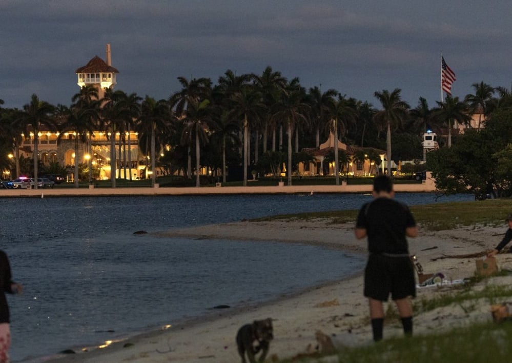 Trump flies Mar-a-Lago flag at full height before end of mourning period for Carter