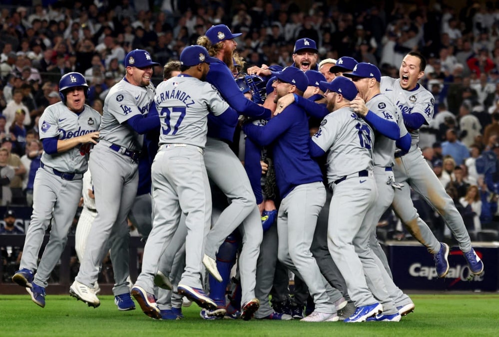 Dodgers win World Series in Game 5, overcome 5-run deficit after series of Yankee errors