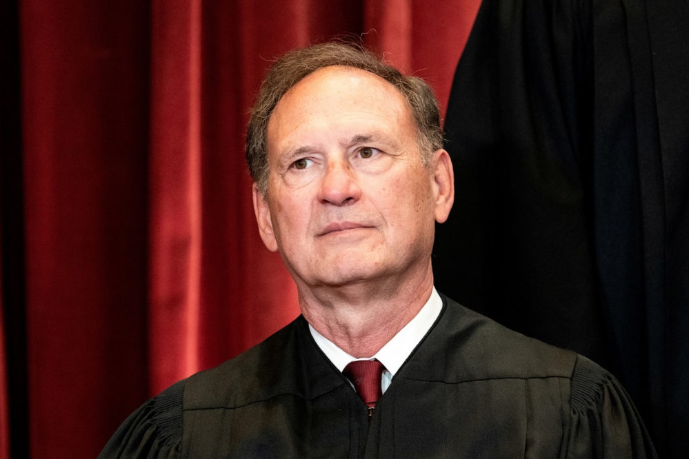 Alito refuses recusal from January 6 and Trump-related cases.