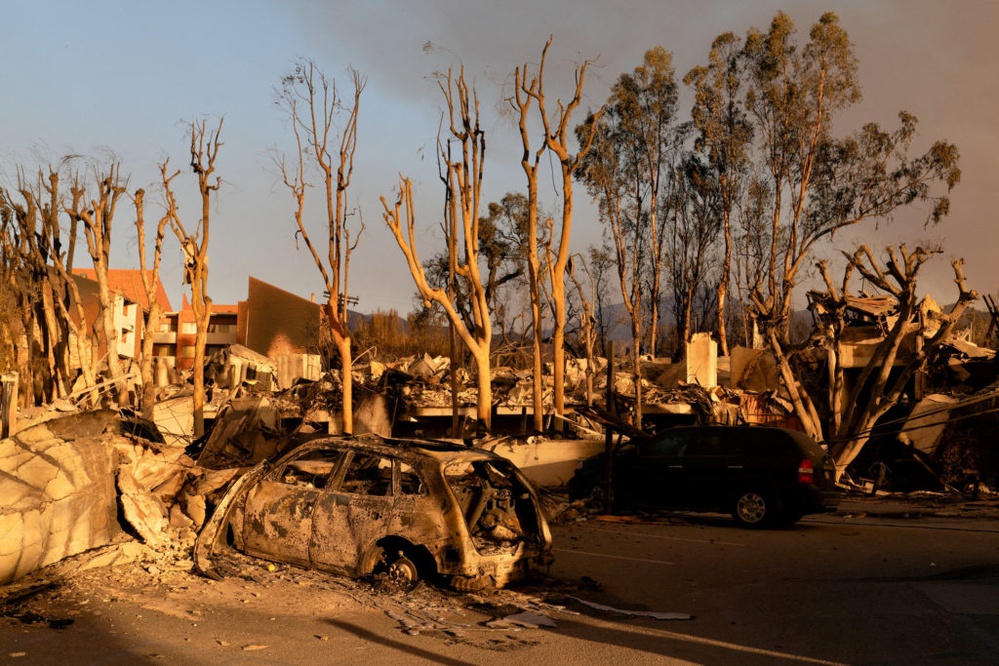 California faces insurance crisis as homeowners lose coverage amid extreme weather