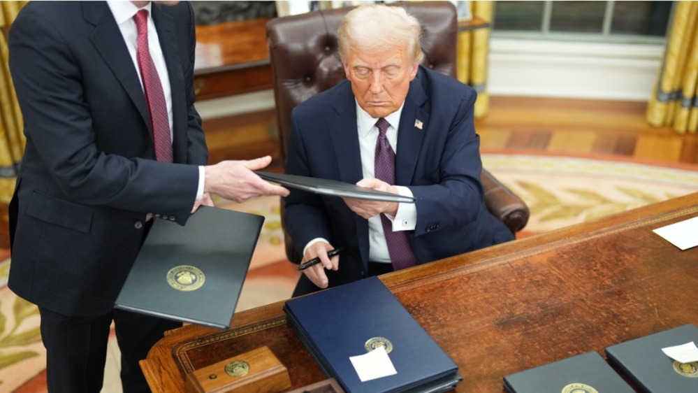 Trump signs executive order ending remote work for federal employees, slashing Biden administration's plan