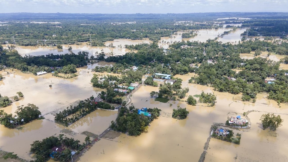 59 dead after weeks of floods in Bangladesh