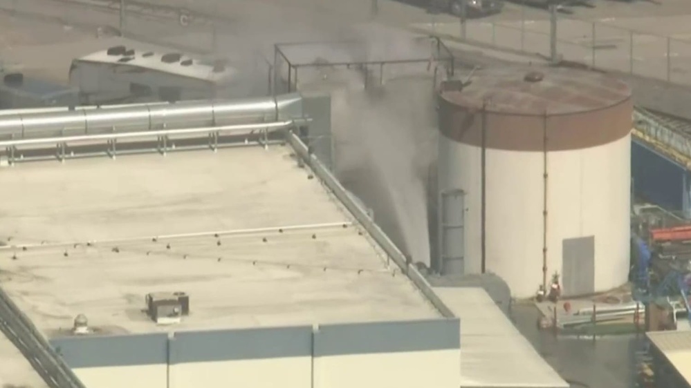 Source: https://www.nbcnews.com/video/thousands-under-evacuation-orders-in-southern-california-amid-threat-of-chemical-explosion-263835717869