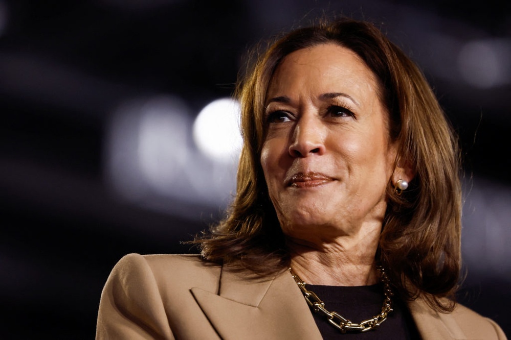 Doctor deems Harris in 'excellent health' as her campaign draws contrast with Trump's scant medical info