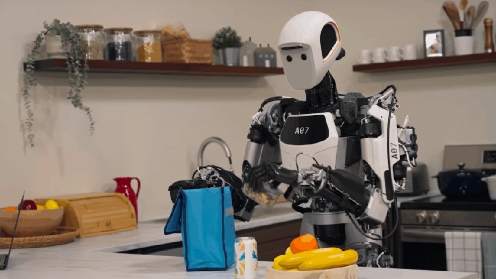 Google's new robotics AI can run without the cloud and still tie your shoes