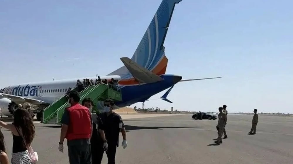 Flydubai co-pilot's cockpit stabbing forced a 14,000-foot plunge and Saudi diversion; Netanyahu alleges Islamist indoctrination, Iran link unproven