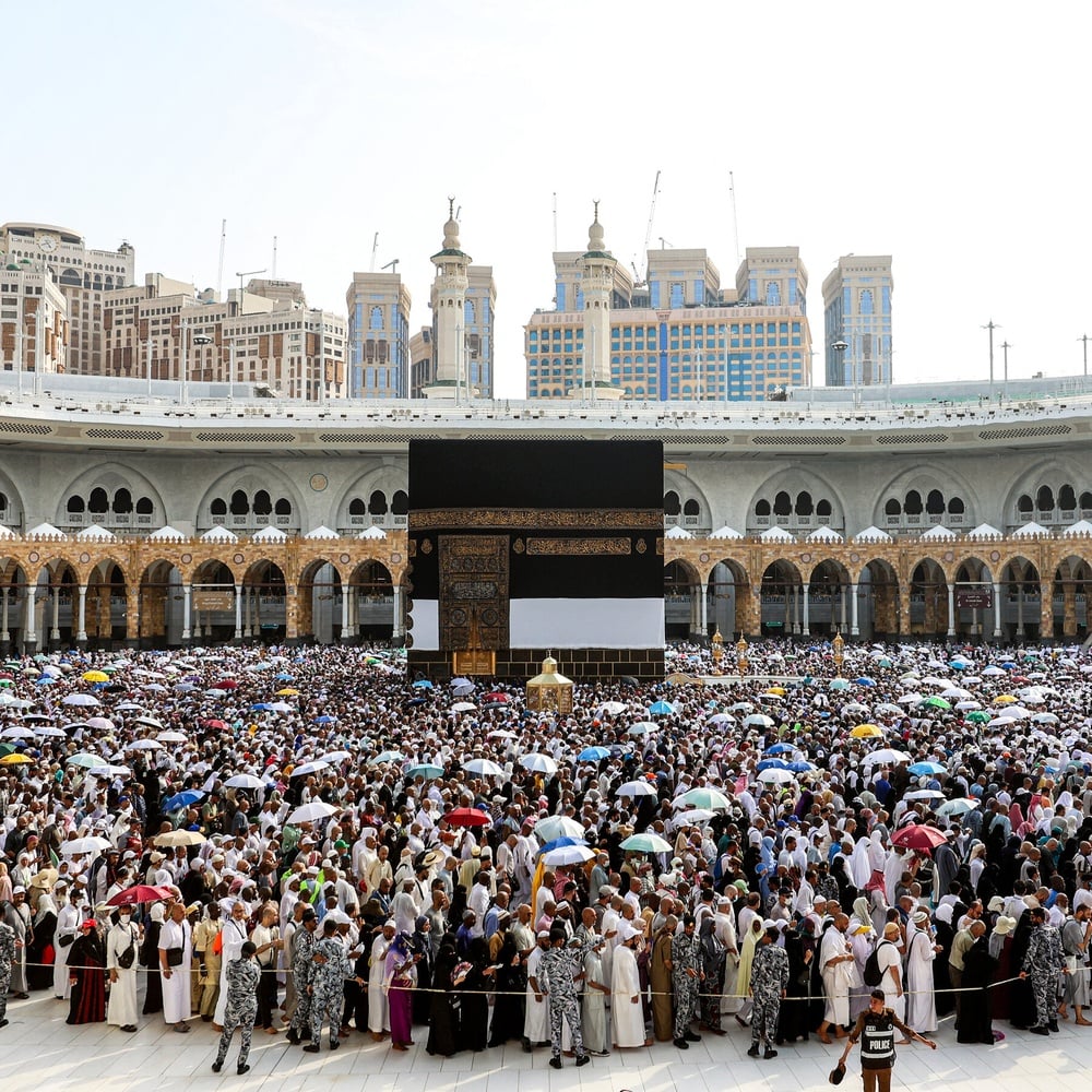 1,300+ pilgrims died during Hajj due to extreme heat.